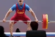  新疆男篮热身赛与美国探险者队大打出手 