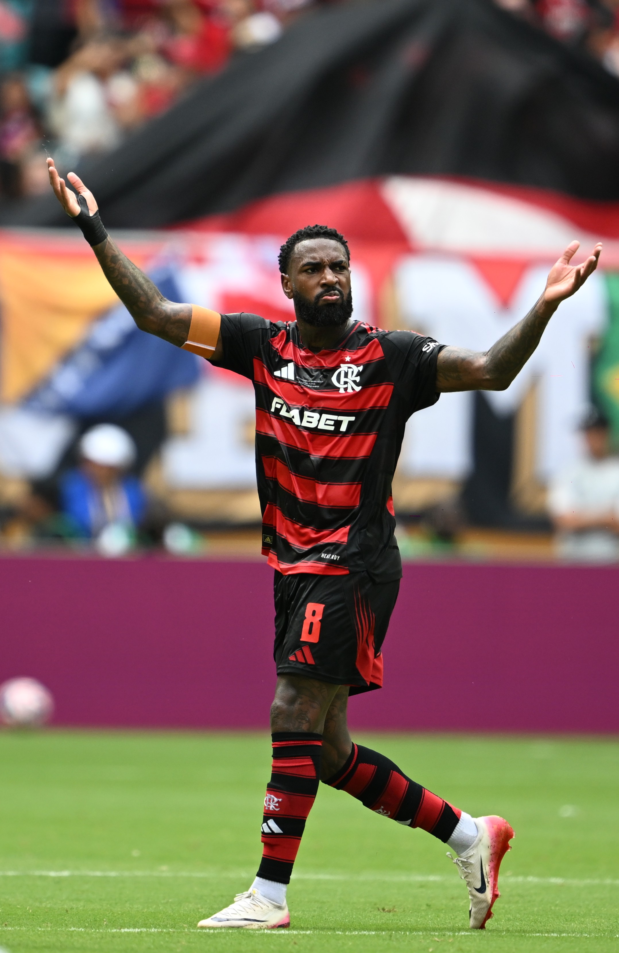  国际比赛日拜仁慕尼黑遗憾出局：法甲节点到来，震撼外界，训练强度明显提升